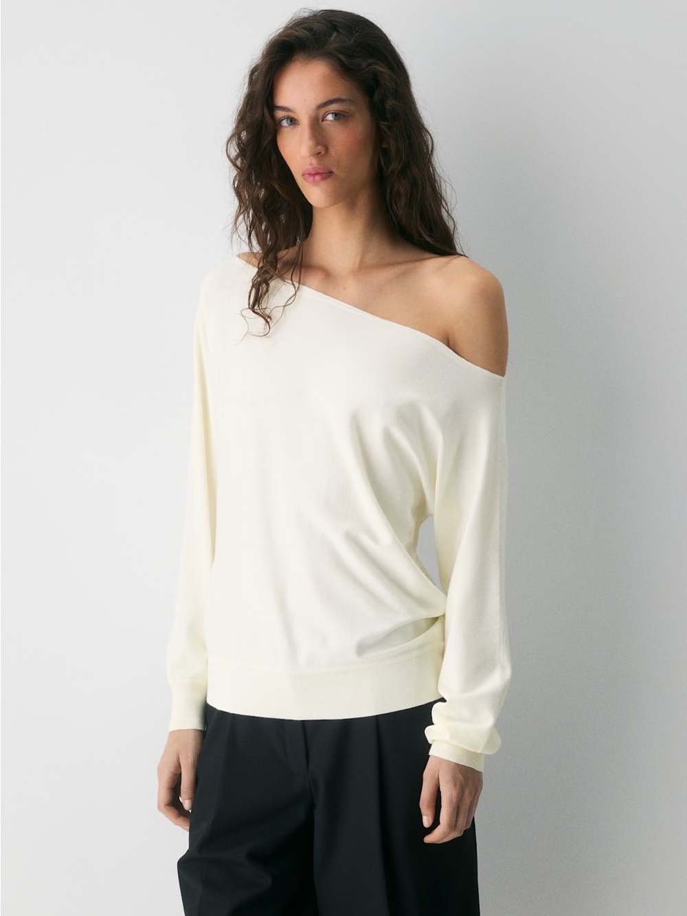 Babaton Inspiration Sweater XS White Open Neck Lightweight Knit Aritzia